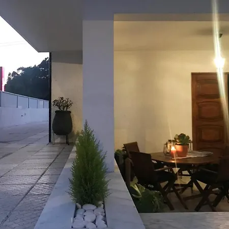 아파트 Oporto Airport House *