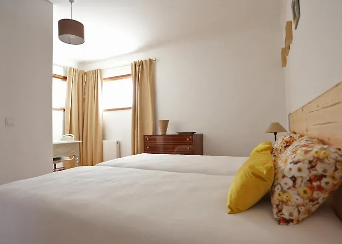 Oporto Airport House *