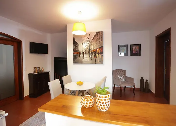 Oporto Airport House Moreira (Porto)